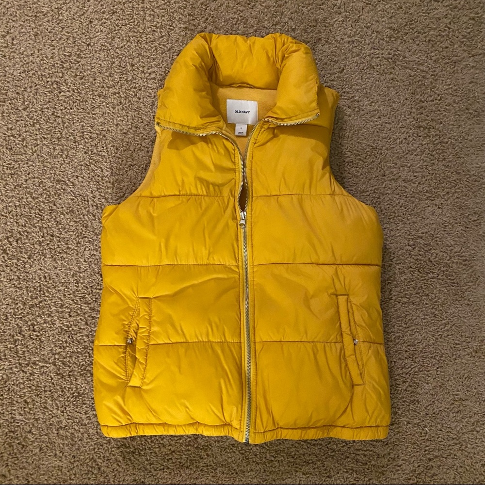 Mustard Puffer Vest Size SMALL
